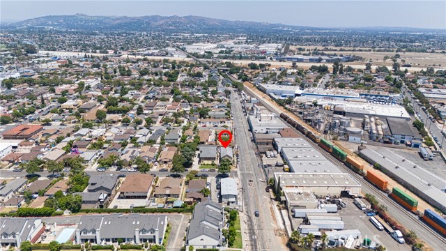 252 S 7th Street, Montebello CA: https://media.crmls.org/medias/aacdf562-7df8-4cfd-a55d-4d2a4eb4004b.jpg