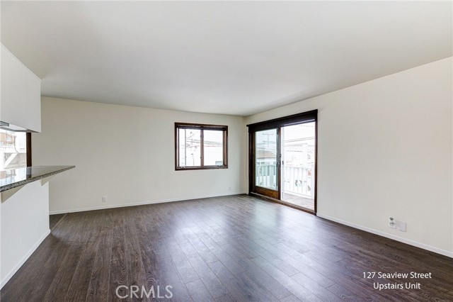 127 Seaview Street, Manhattan Beach, California 90266, 3 Bedrooms Bedrooms, ,3 BathroomsBathrooms,Residential,Sold,Seaview,SB22044891