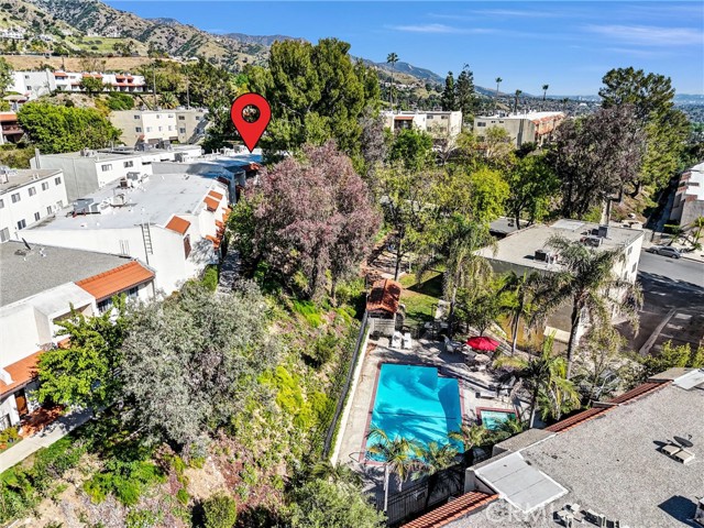 Detail Gallery Image 34 of 36 For 9502 via Salerno, Burbank,  CA 91504 - 2 Beds | 2/1 Baths