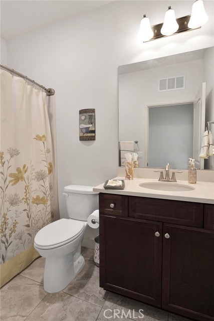 11300 River Run Street, Apple Valley CA: https://media.crmls.org/medias/aacfa1d9-9933-46be-9b4e-8c58cee14ba9.jpg
