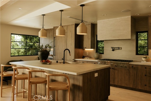 17930 Karen Drive, Encino CA: https://media.crmls.org/medias/aacfefc9-0018-43dd-9955-af36b70565e9.jpg