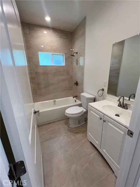 2253 Catalina Street, Burbank, California 91504, 2 Bedrooms Bedrooms, ,2 BathroomsBathrooms,Residential Lease,For Rent,2253 Catalina Street,CRBB25149091