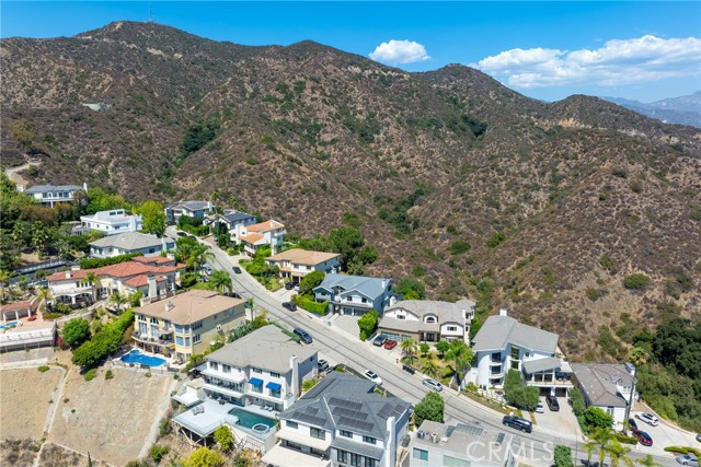 Detail Gallery Image 58 of 62 For 2111 Rimcrest Dr, Glendale,  CA 91207 - 4 Beds | 5 Baths