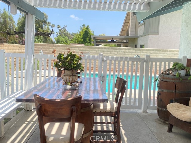 9849 Canada Way, Riverside CA: https://media.crmls.org/medias/aad03fee-e1e2-4792-85f7-c8a2ac9d5f32.jpg