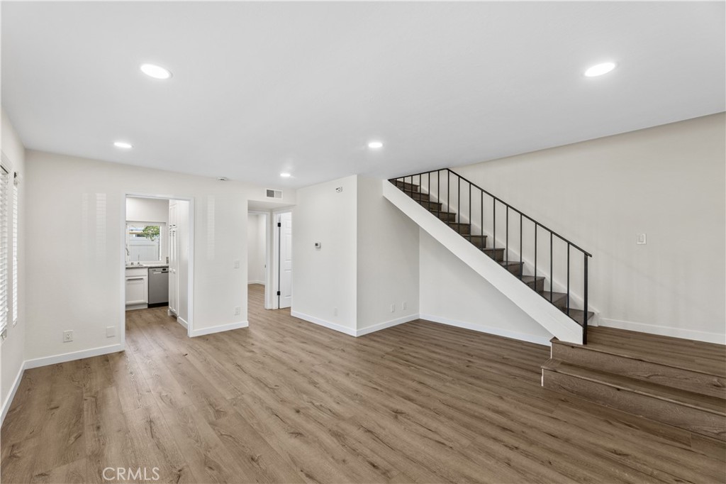 51 Golden Glen Street #1