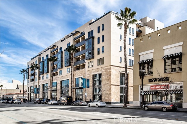 Detail Gallery Image 2 of 26 For 39 S Los Robles Ave #3006,  Pasadena,  CA 91101 - 1 Beds | 1 Baths
