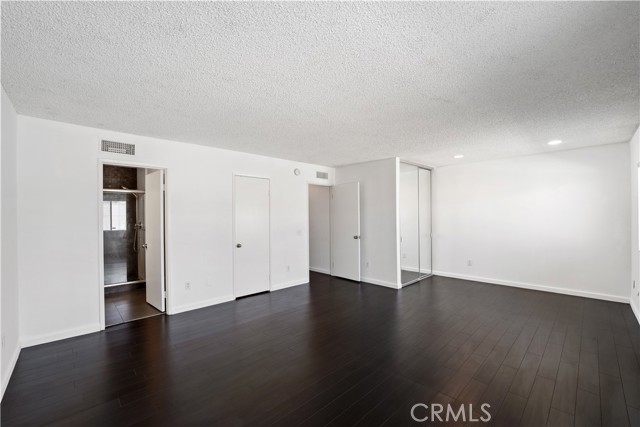 Detail Gallery Image 16 of 28 For 20110 Cohasset St #22,  Winnetka,  CA 91306 - 3 Beds | 2/1 Baths