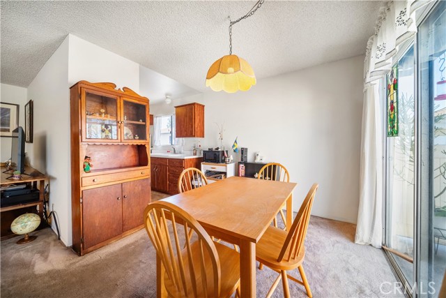 Detail Gallery Image 6 of 25 For 23602 Western #D,  Harbor City,  CA 90710 - 3 Beds | 2 Baths