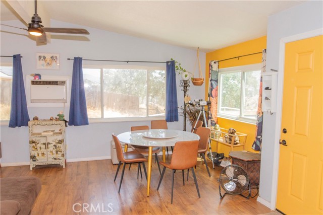 35032 George Smith Road, Squaw Valley CA: https://media.crmls.org/medias/aad49600-9b5f-4ac7-8b03-82d3dd2a098d.jpg
