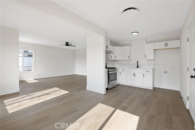 Detail Gallery Image 12 of 28 For 412 E Fairview Rd, Bakersfield,  CA 93307 - 2 Beds | 1 Baths