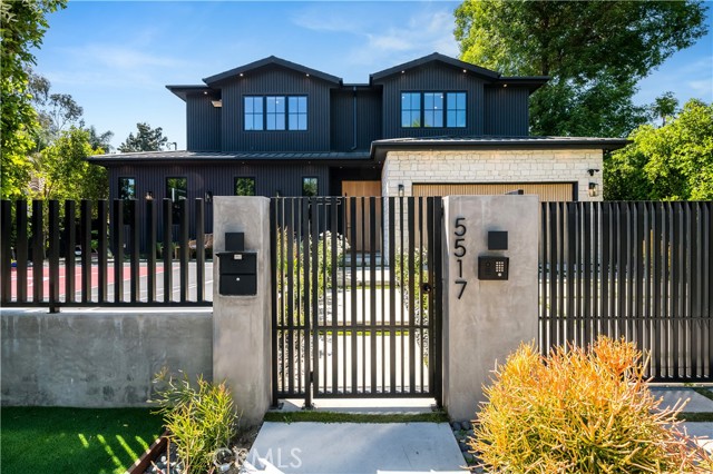 Detail Gallery Image 3 of 48 For 5517 Allott Ave, Sherman Oaks,  CA 91401 - 5 Beds | 6 Baths