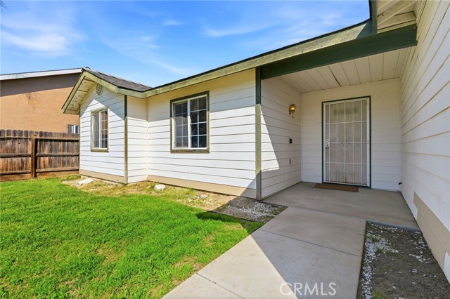Detail Gallery Image 3 of 25 For 1921 S Kerckhoff Way, Hanford,  CA 93230 - 3 Beds | 2 Baths