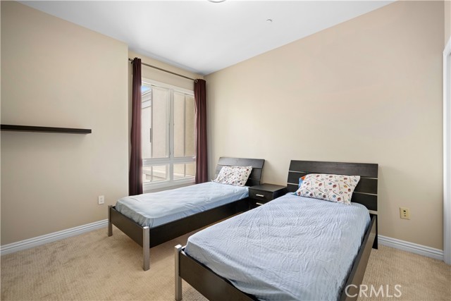 611 Caruso Avenue, Glendale CA: https://media.crmls.org/medias/aad558b3-2038-4a48-ae6c-797101f6792e.jpg