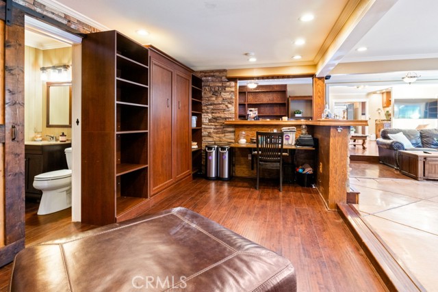 Detail Gallery Image 26 of 56 For 2425 Heather Ave, Long Beach,  CA 90815 - 3 Beds | 3 Baths