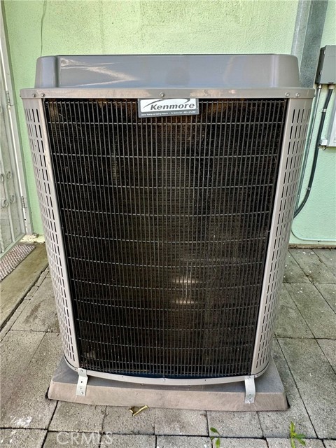 Detail Gallery Image 14 of 15 For 6415 Lederer, West Hills,  CA 91307 - 4 Beds | 2 Baths