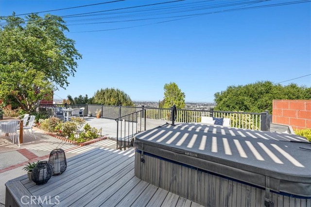 4713 Paseo De Las Tortugas, Torrance CA: https://media.crmls.org/medias/aad65ee8-a0d6-4e6e-b7b2-d9bfcd3b9fc7.jpg