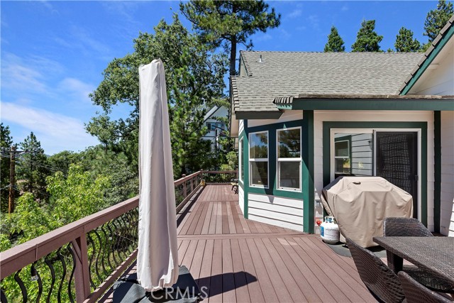 Detail Gallery Image 5 of 34 For 27696 St Bernard Ln, Lake Arrowhead,  CA 92352 - 3 Beds | 2/1 Baths