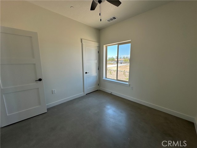 Detail Gallery Image 27 of 34 For 12595 Central Rd, Apple Valley,  CA 92307 - 4 Beds | 3 Baths