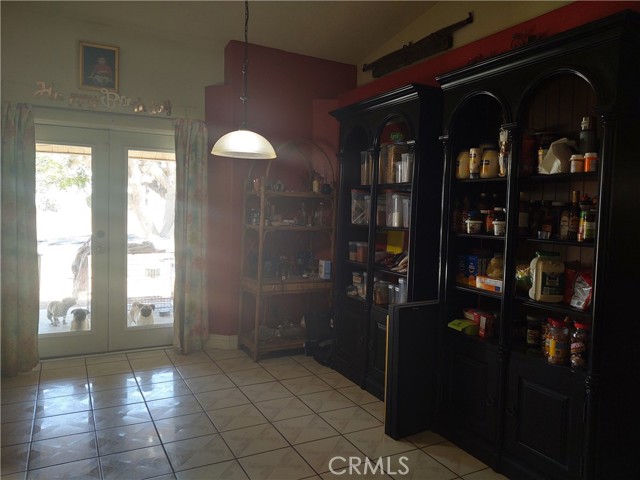 9373 Nevada Road, Phelan CA: https://media.crmls.org/medias/aad7b78d-f366-46d6-9603-bebc90af3dbd.jpg