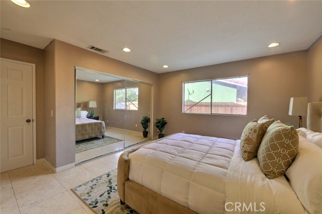 Detail Gallery Image 21 of 27 For 25252 Delphinium Ave, Moreno Valley,  CA 92553 - 4 Beds | 2 Baths