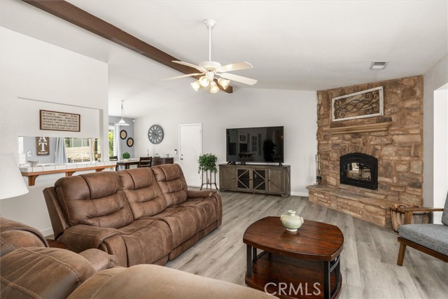 30015 Stetson Drive, Coarsegold CA: https://media.crmls.org/medias/aad92d56-1fad-45cf-9be8-5b67aceb2eb0.jpg