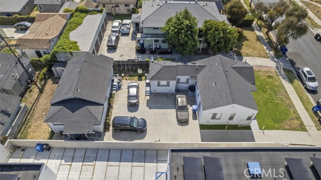 1548 W 84th Street, Los Angeles CA: https://media.crmls.org/medias/aad97351-92e6-435a-a302-8236b4d44f36.jpg