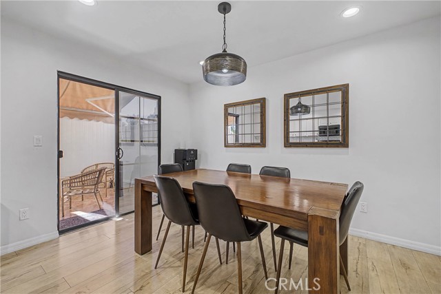 Detail Gallery Image 15 of 29 For 10894 Olinda St #109,  Sun Valley,  CA 91352 - 3 Beds | 3 Baths