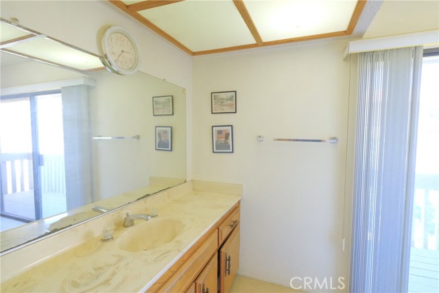 5132 Aspen Drive, Montclair CA: https://media.crmls.org/medias/aadb3243-4a6d-42f4-9c15-9acfbad11141.jpg