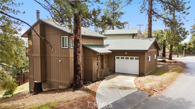 Detail Gallery Image 1 of 39 For 1803 Nob Hill Dr, Running Springs,  CA 92382 - 3 Beds | 2 Baths