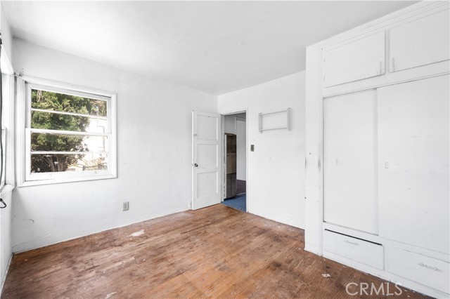 4868 La Roda Avenue, Eagle Rock CA: https://media.crmls.org/medias/aadc168a-8ff2-4051-99cb-7bb8dd2963fa.jpg