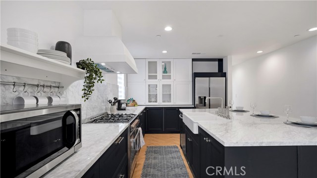 Detail Gallery Image 3 of 18 For 1351 1/2 Seward, Los Angeles,  CA 90028 - 2 Beds | 2 Baths