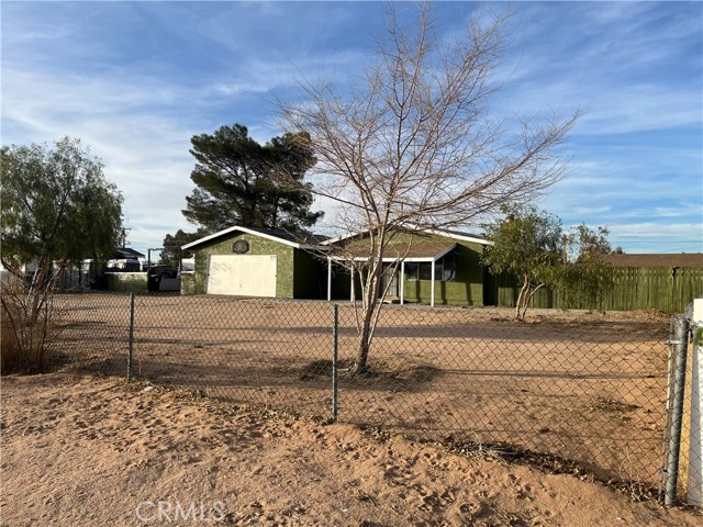 Detail Gallery Image 1 of 26 For 22770 Ottawa Rd, Apple Valley,  CA 92308 - 3 Beds | 2 Baths