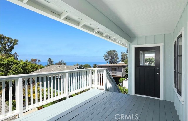 Detail Gallery Image 6 of 34 For 394 Moss St, Laguna Beach,  CA 92651 - 3 Beds | 2/1 Baths