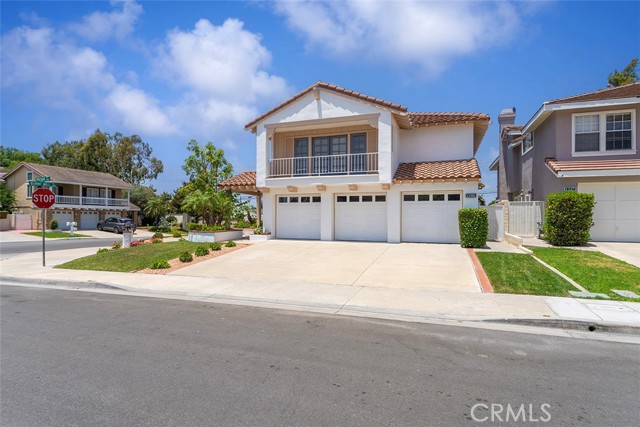 13381 Presidio Place, Tustin CA: https://media.crmls.org/medias/aadde772-3764-4b31-8023-72b0affde249.jpg