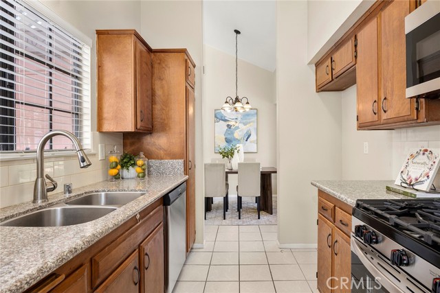 Detail Gallery Image 11 of 19 For 102 Kauai Ln, Placentia,  CA 92870 - 1 Beds | 1 Baths