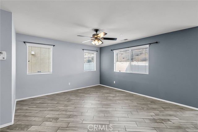 Detail Gallery Image 15 of 45 For 34234 Parkside Dr, Lake Elsinore,  CA 92532 - 4 Beds | 3 Baths