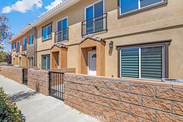 Detail Gallery Image 1 of 34 For 16425 Arrow Bld #1113,  Fontana,  CA 92335 - 3 Beds | 2/1 Baths