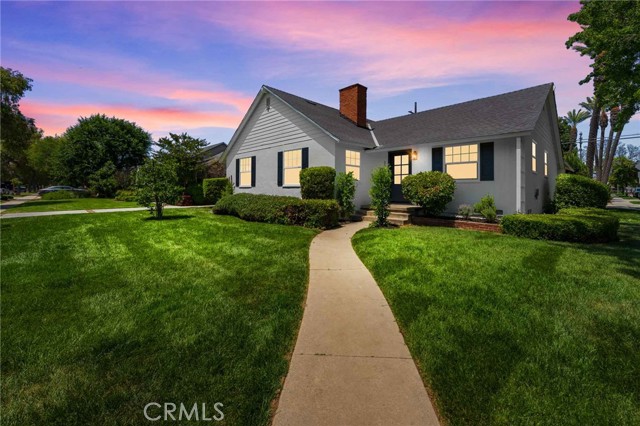 3170 Corinth Avenue, Los Angeles CA: https://media.crmls.org/medias/aadff456-68b0-4d37-a95c-af74c9a7fdd7.jpg