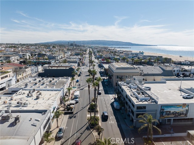 535 11th Street, Hermosa Beach, California 90254, 3 Bedrooms Bedrooms, ,2 BathroomsBathrooms,Residential,For Sale,11th,AR24151630