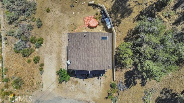 312 Border Street, Frazier Park CA: https://media.crmls.org/medias/aae16e78-a9ce-4b82-b22b-7fec1daefafc.jpg