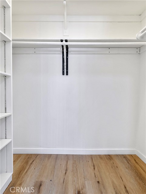 Detail Gallery Image 29 of 45 For 7320 Balboa Bld, Lake Balboa,  CA 91406 - 2 Beds | 2 Baths