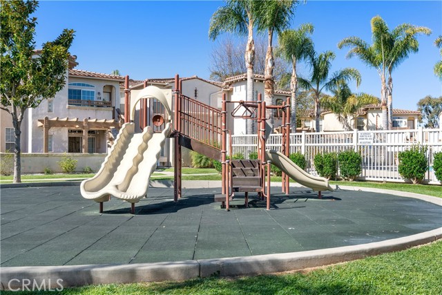 Detail Gallery Image 25 of 30 For 310 E Mccoy Ln 11h,  Santa Maria,  CA 93455 - 3 Beds | 2 Baths