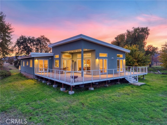 Detail Gallery Image 3 of 71 For 8 Queen Ann, Lakeport,  CA 95453 - 3 Beds | 2/1 Baths