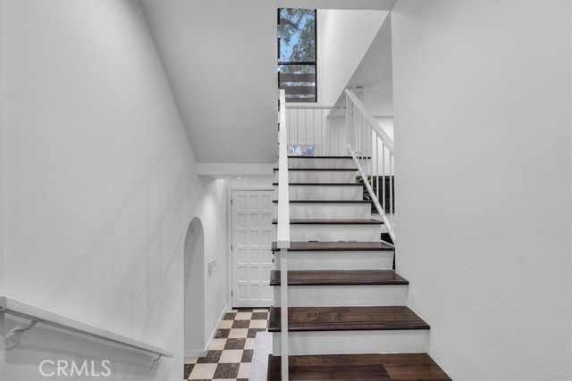 1814 Thayer Avenue, Los Angeles CA: https://media.crmls.org/medias/aae41f53-1d5a-41bb-a4d5-849691a684a9.jpg