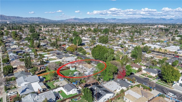 6851 Lubao Avenue, Winnetka CA: https://media.crmls.org/medias/aae4205f-24d6-46a0-b428-04fe5db40600.jpg