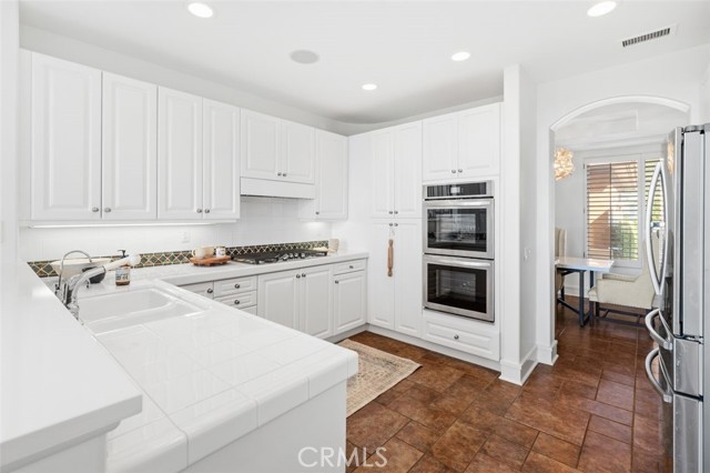 Photo #16: NP23189799 Listing 