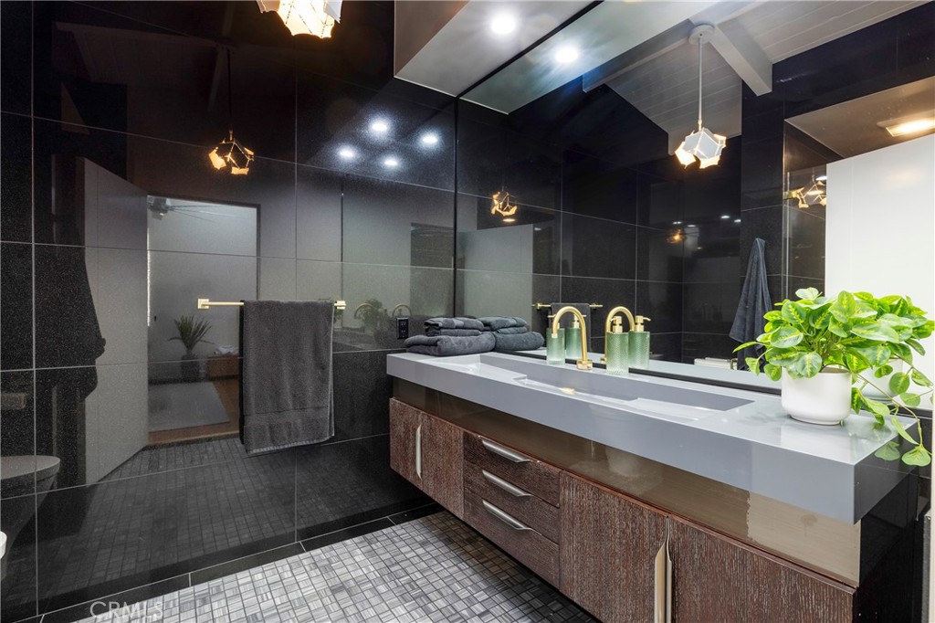 MLS #OC26147265 image #25