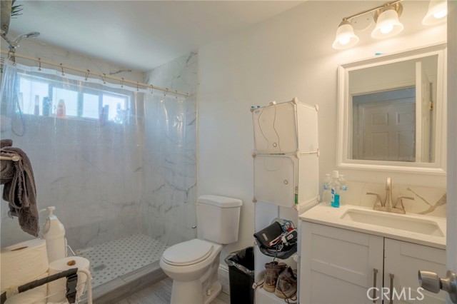 Detail Gallery Image 27 of 40 For 9727 Glandon St, Bellflower,  CA 90706 - 5 Beds | 5 Baths