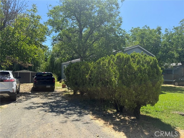 375 State 20 E Highway, Upper Lake CA: https://media.crmls.org/medias/aae68bb4-d1a4-4cc4-bca4-fafb9feae3ea.jpg