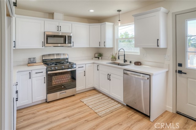 Detail Gallery Image 6 of 34 For 3611 Ashley Ave, Oroville,  CA 95966 - 3 Beds | 1 Baths